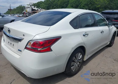 2014 Nissan Altima 2.5 S из США, поврежденный, VIN 1N4AL3AP3EN255203